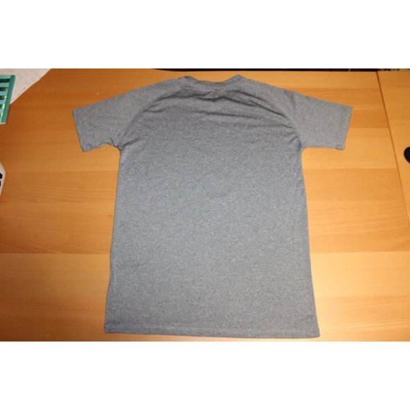 NHL Official Hockey Detroit Red Wings Short Sleeve SS Shirt Medium 38-40 Gray - Picture 4 of 4